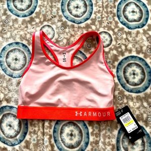 Brand New Under Armour Sports Bra Size Medium